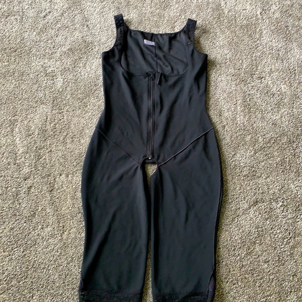 Medical Z compression garment